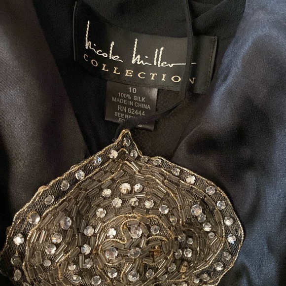 Nicole Miller Collection 💯 Silk Gorgeous Crystal Beading Top NeverUsed - Picture 10 of 16